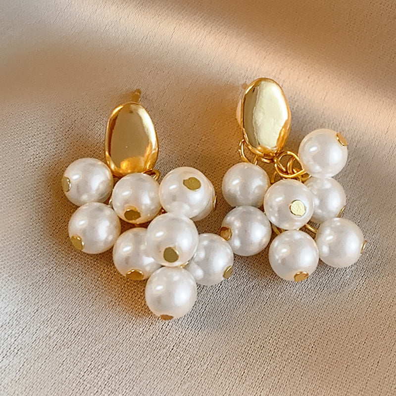 1 Pair Elegant Simple Style Geometric Alloy Artificial Pearls 18k Gold Plated Drop Earrings