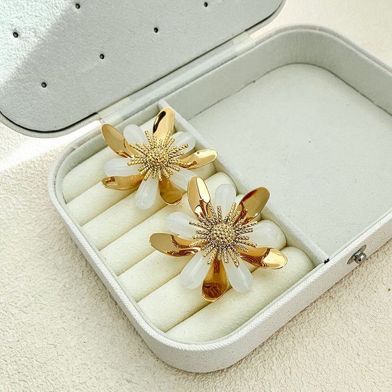 1 Pair Elegant Lady Streetwear Flower Plating Stainless Steel Gold Plated Ear Studs