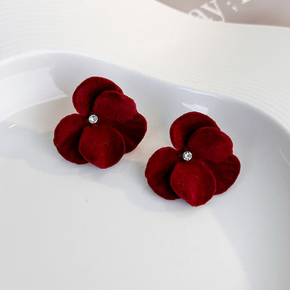 1 Pair Princess Glam Sexy Flower Alloy Flocking Ear Studs