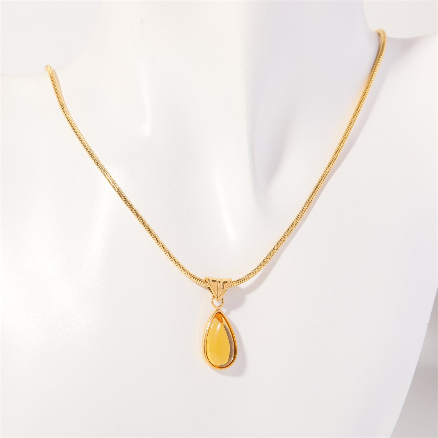 Elegant Simple Style Water Droplets Stainless Steel Plating Inlay Zircon 18k Gold Plated Pendant Necklace