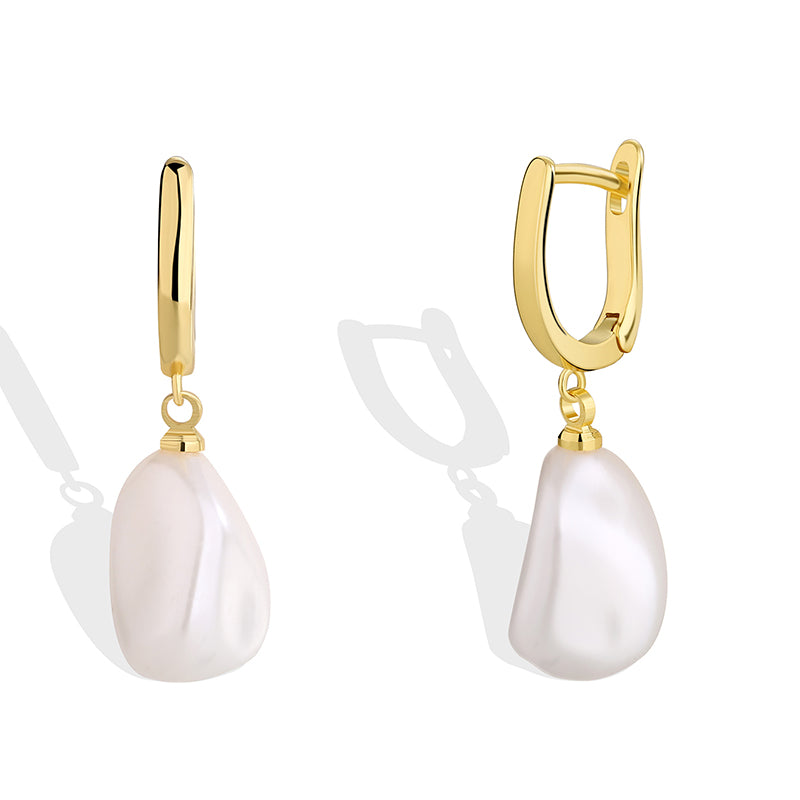 1 Pair Elegant Simple Style Geometric Plating Inlay Copper Artificial Pearls 18k Gold Plated Earrings