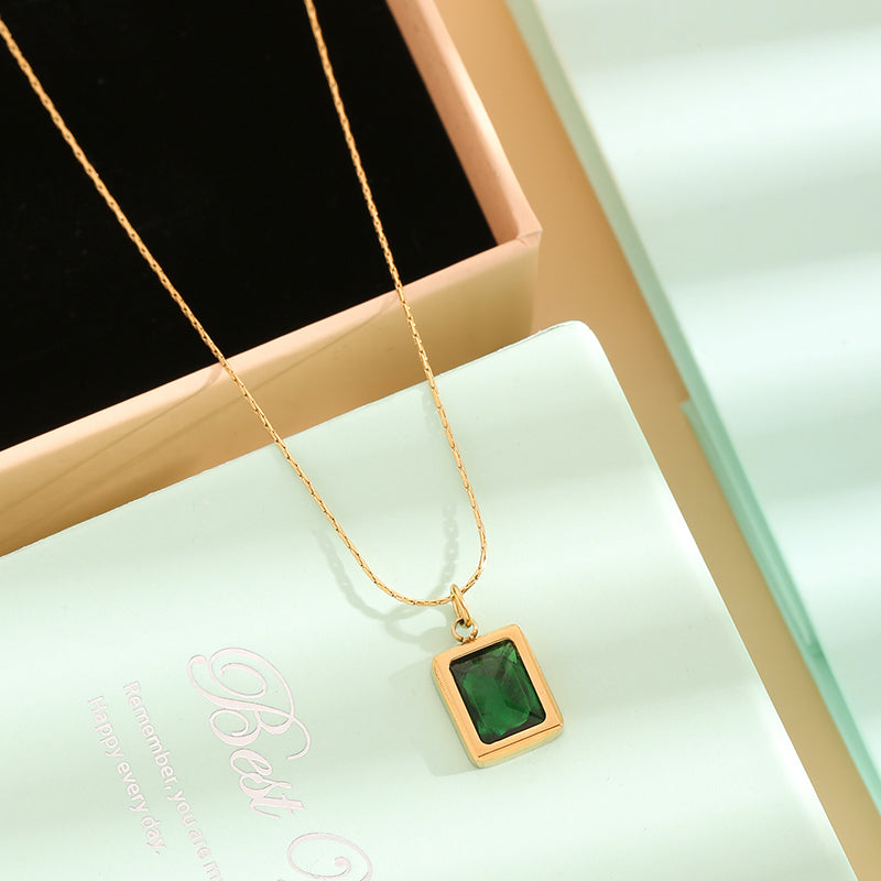 Casual Elegant Simple Style Rectangle Titanium Steel Plating Inlay Rhinestones 18k Gold Plated Pendant Necklace