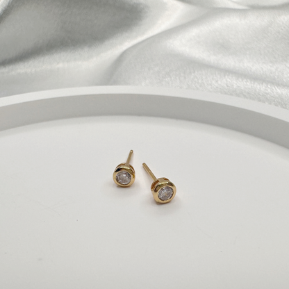 1 Pair Casual Classic Style Shiny Round Plating Inlay Sterling Silver Zircon 18k Gold Plated White Gold Plated Ear Studs