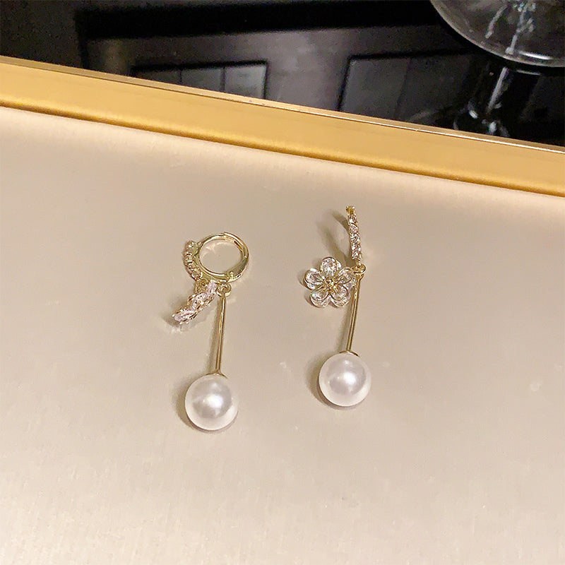 1 Pair Simple Style Classic Style Flower Plating Inlay Alloy Artificial Pearls Zircon 14k Gold Plated Drop Earrings