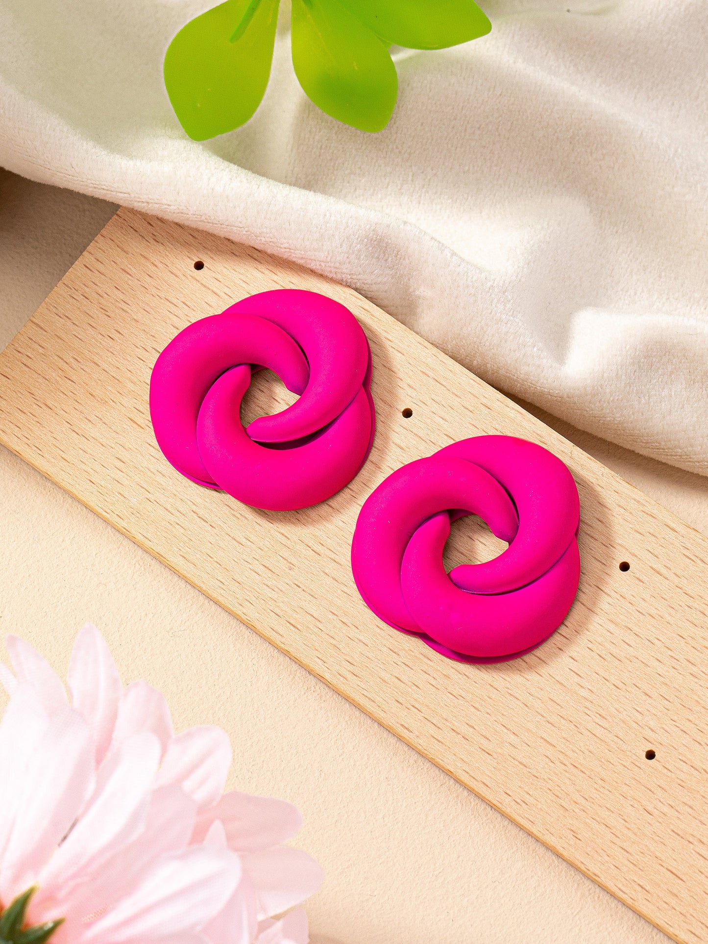 1 Pair Elegant Geometric Alloy Ear Studs