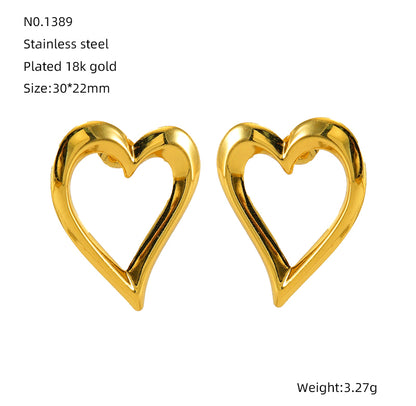 1 Pair Simple Style Heart Shape Plating Stainless Steel 18k Gold Plated Ear Studs