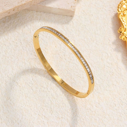 Elegant Simple Style Round Titanium Steel Plating Inlay Zircon 18k Gold Plated Bangle