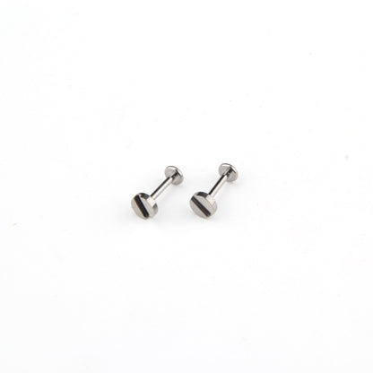 Simple Style Solid Color Pure Titanium Lip Stud In Bulk