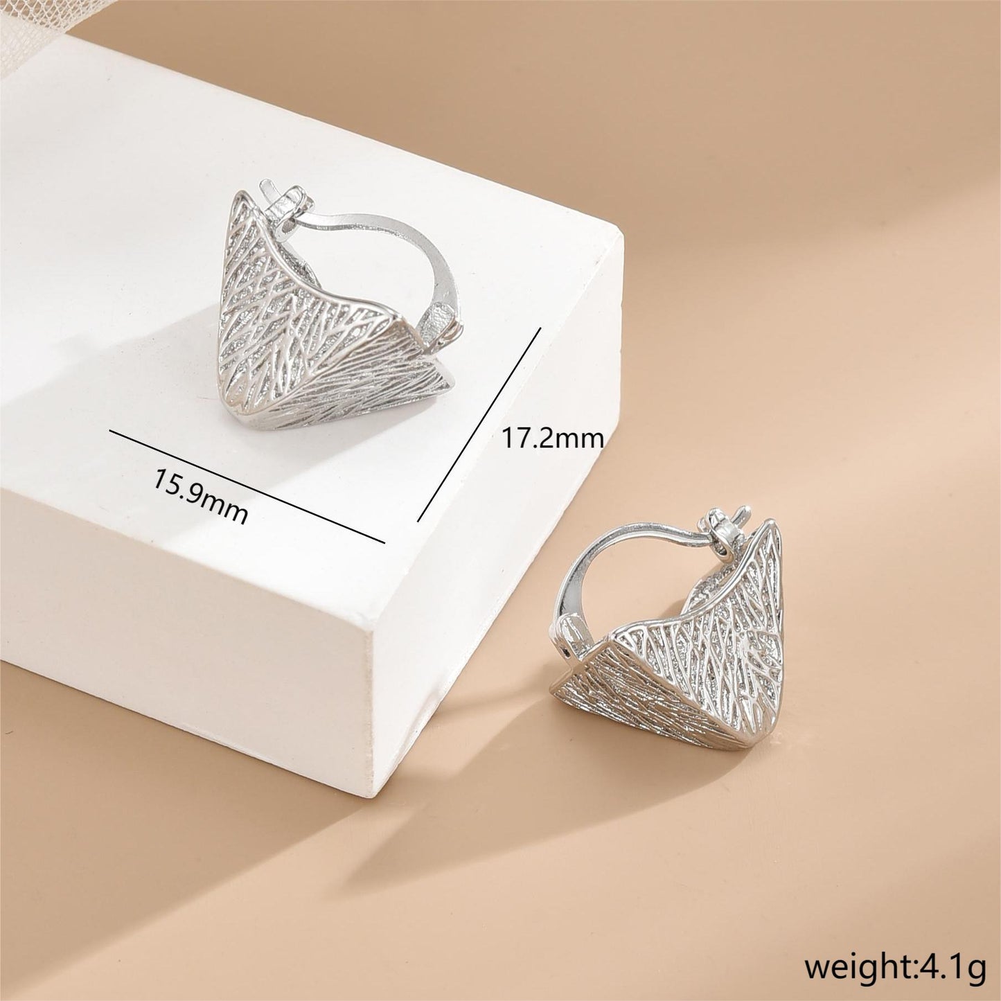 1 Pair Ig Style Simple Style Geometric Plating Hollow Out Copper 18k Gold Plated White Gold Plated Earrings