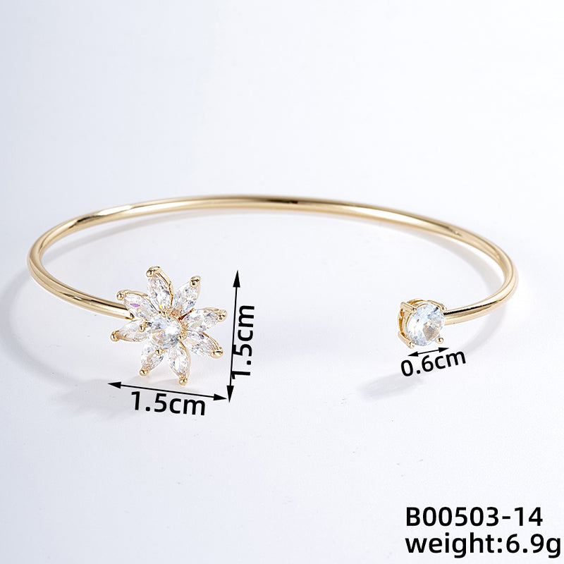 Casual Simple Style Classic Style Geometric Heart Shape Flower Copper Zircon Silver Plated Bangle