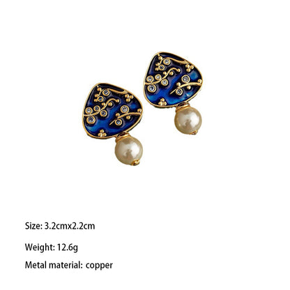 1 Pair Elegant Retro Heart Shape Enamel Plating Inlay Copper Artificial Pearls Rhinestones 18k Gold Plated Ear Studs