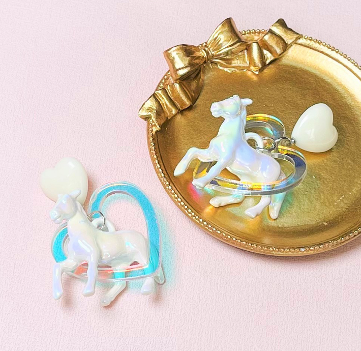 1 Pair Retro Heart Shape Horse Arylic Drop Earrings