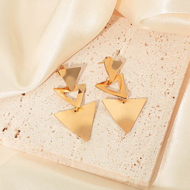 1 Pair Elegant French Style Streetwear Triangle Plating Hollow Out Stainless Steel Gold Plated Drop Earrings