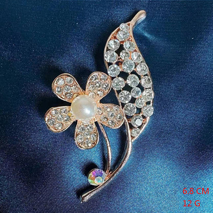 Elegant Leaf Flower Alloy Women'S Brooches