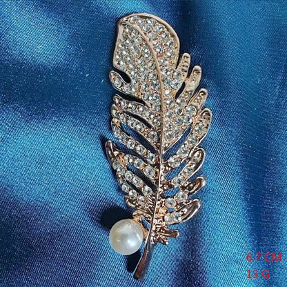 Elegant Leaf Flower Alloy Women'S Brooches