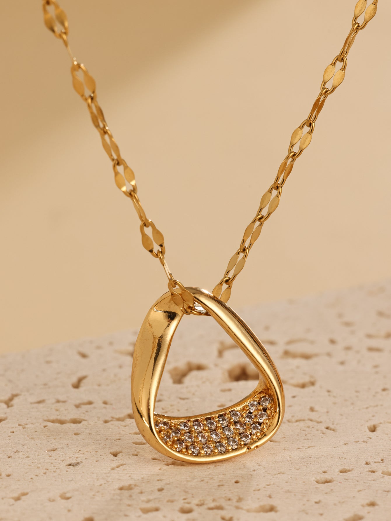 Elegant Triangle Stainless Steel Plating Hollow Out Inlay Zircon 18k Gold Plated Pendant Necklace