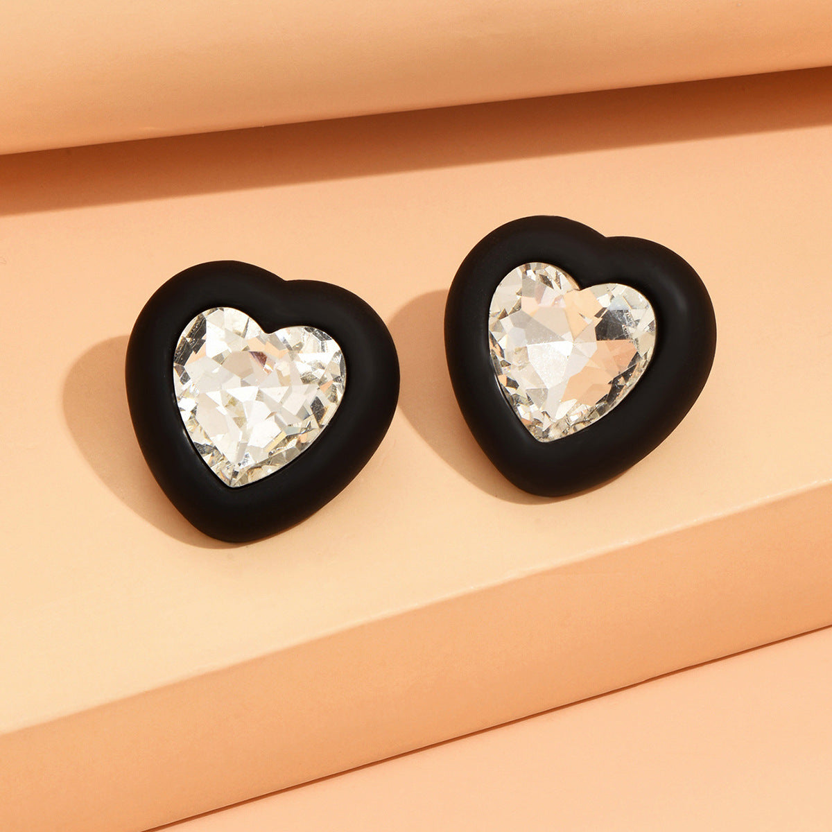 1 Pair Sweet Round Water Droplets Heart Shape Inlay Arylic Rhinestones Ear Studs