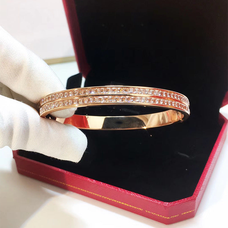 Commute Solid Color Titanium Steel Inlay Zircon Bangle