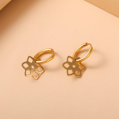 1 Pair Simple Style Flower Plating Hollow Out Stainless Steel Huggie Earrings