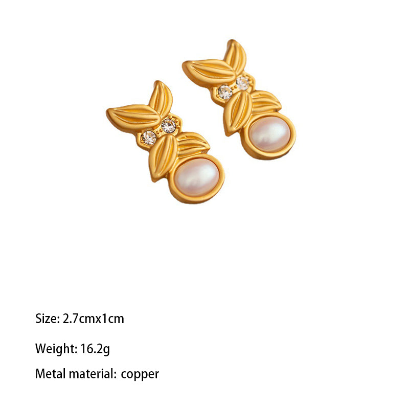 1 Pair Glam Retro Leaves Plating Inlay Copper Artificial Pearls Zircon Ear Studs