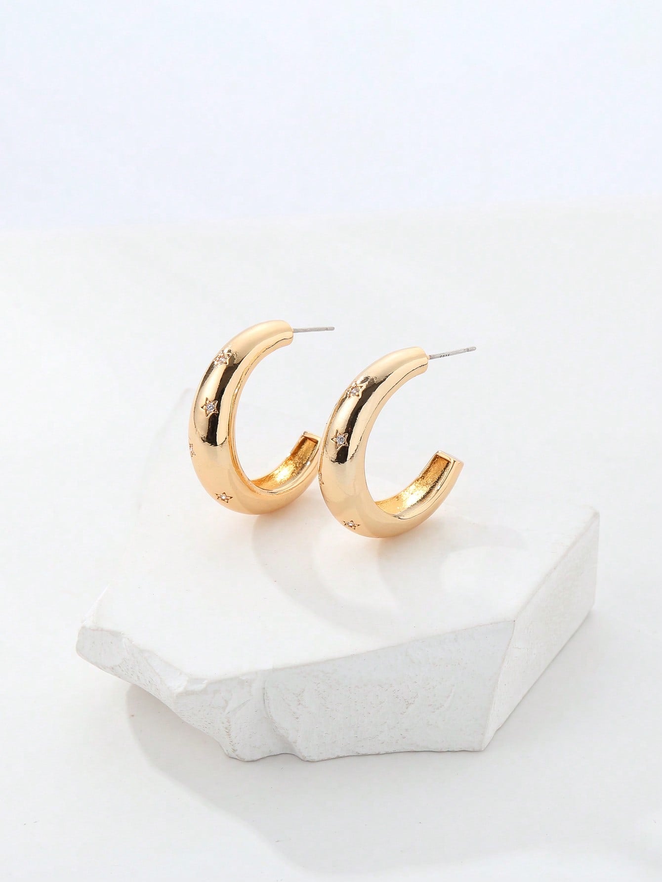 1 Pair Simple Style Twisted Star Plating Inlay Copper Zircon Ear Studs