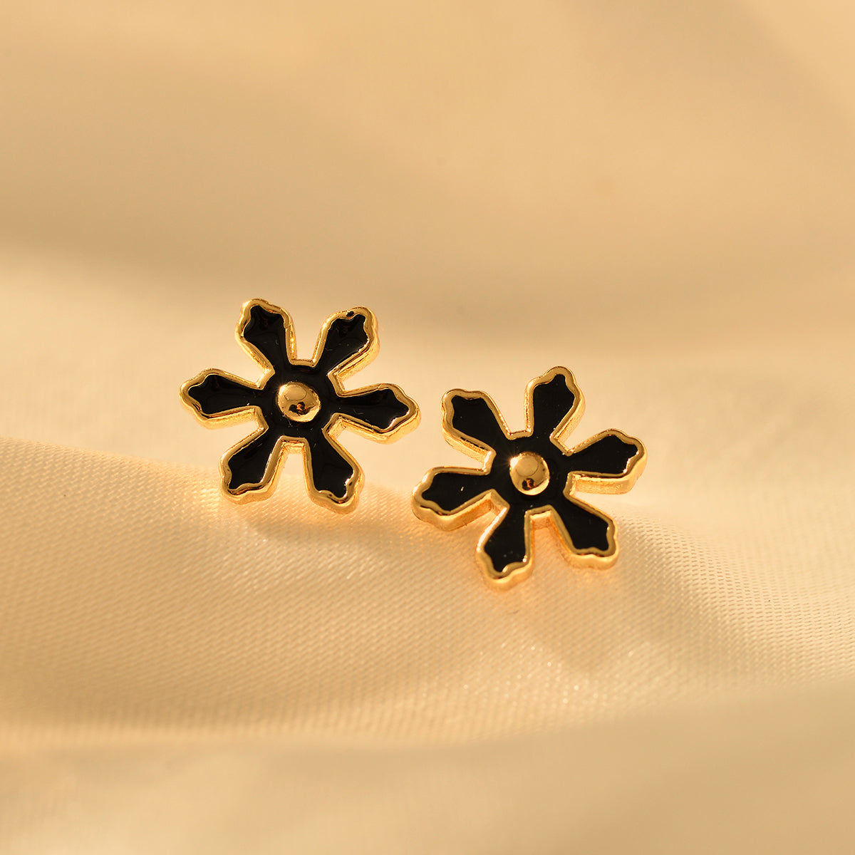 1 Pair Elegant Gear Copper Ear Studs