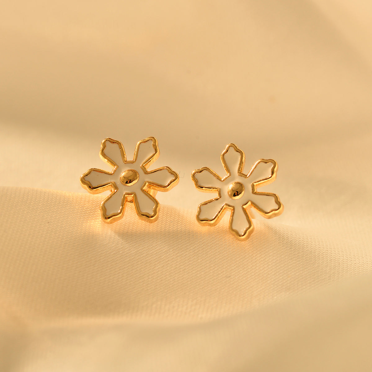 1 Pair Elegant Gear Copper Ear Studs