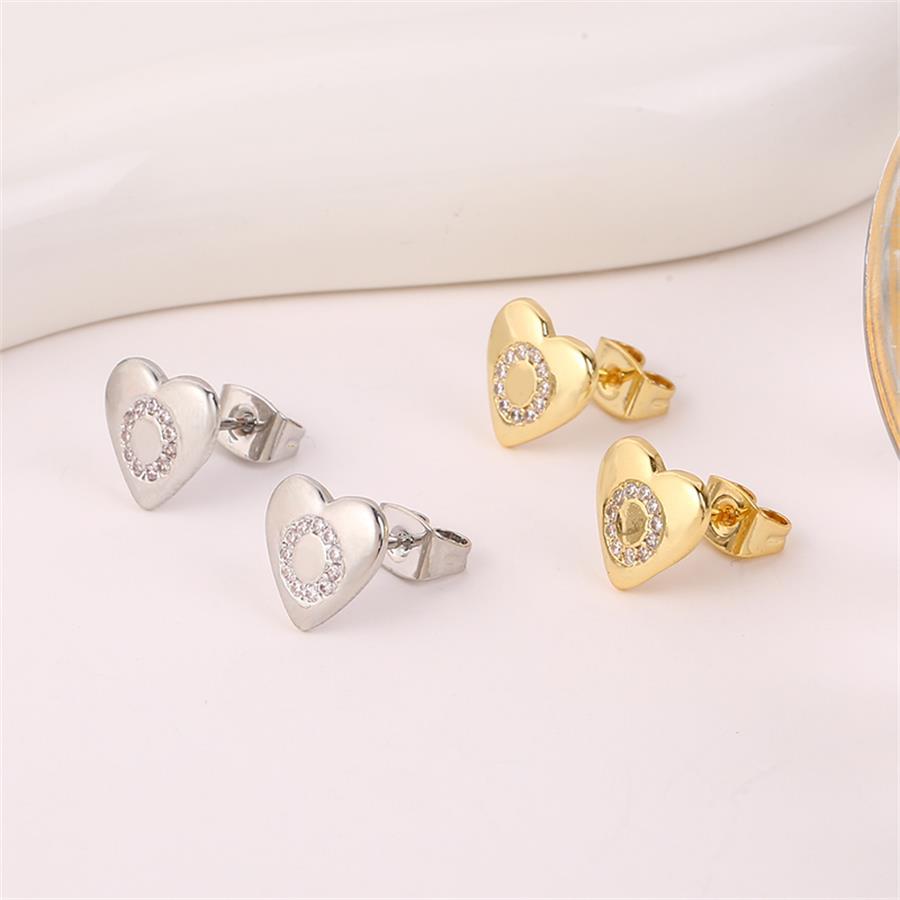 1 Pair Simple Style Letter Heart Shape Inlay Copper Rhinestones 18K Gold Plated White Gold Plated Ear Studs