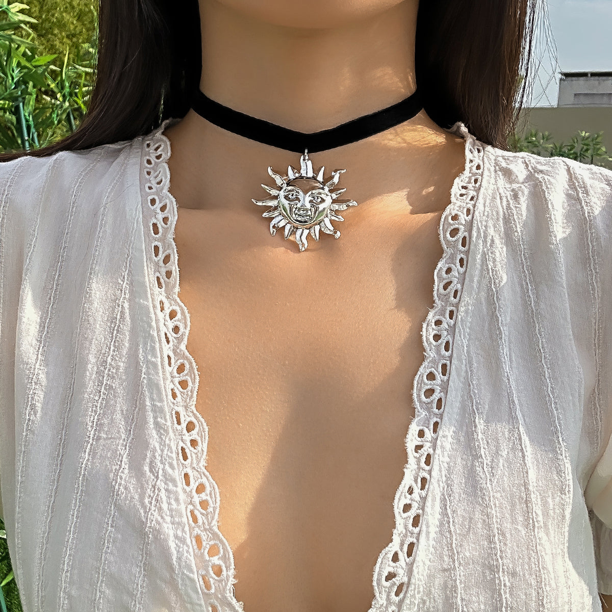 Wholesale Jewelry Retro Classic Style Sun Flannel Iron Plating Choker