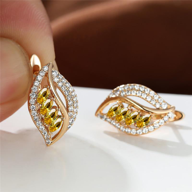 1 Pair Elegant Simple Style Leaf Plating Inlay Copper Zircon Earrings