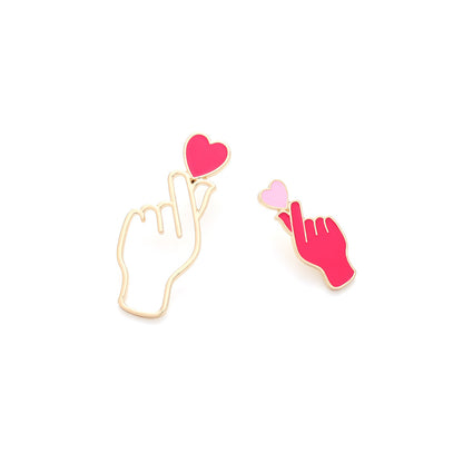 1 Pair Novelty Simple Style Heart Shape Enamel Alloy Ear Studs