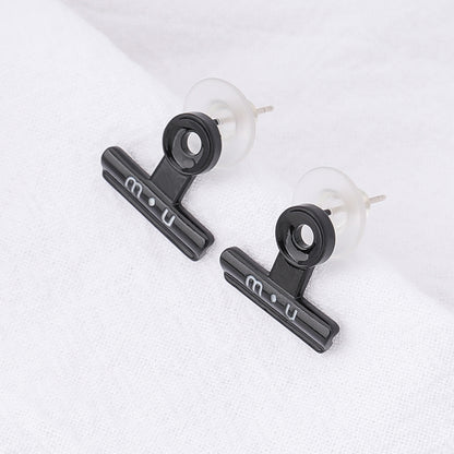 1 Pair Casual Exaggerated Geometric Letter Copper Ear Studs