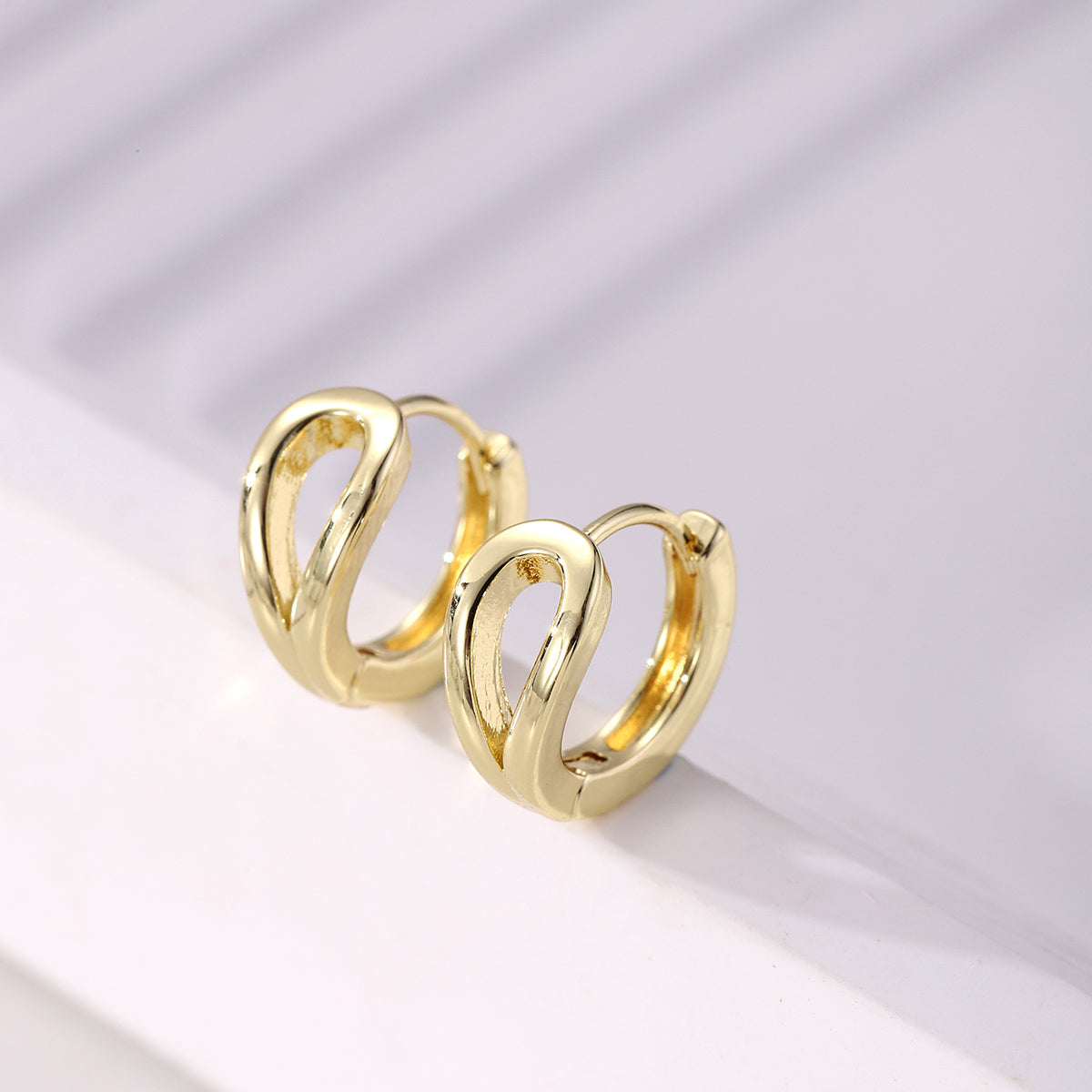 1 Pair Simple Style Solid Color Round Copper K Gold Plated Hoop Earrings