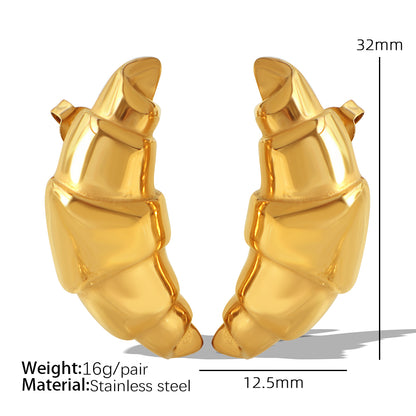 1 Pair Elegant Vintage Style Triangle Croissant Rhombus Pleated Titanium Steel 18K Gold Plated Ear Studs