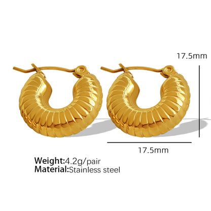 1 Pair Elegant Vintage Style Triangle Croissant Rhombus Pleated Titanium Steel 18K Gold Plated Ear Studs