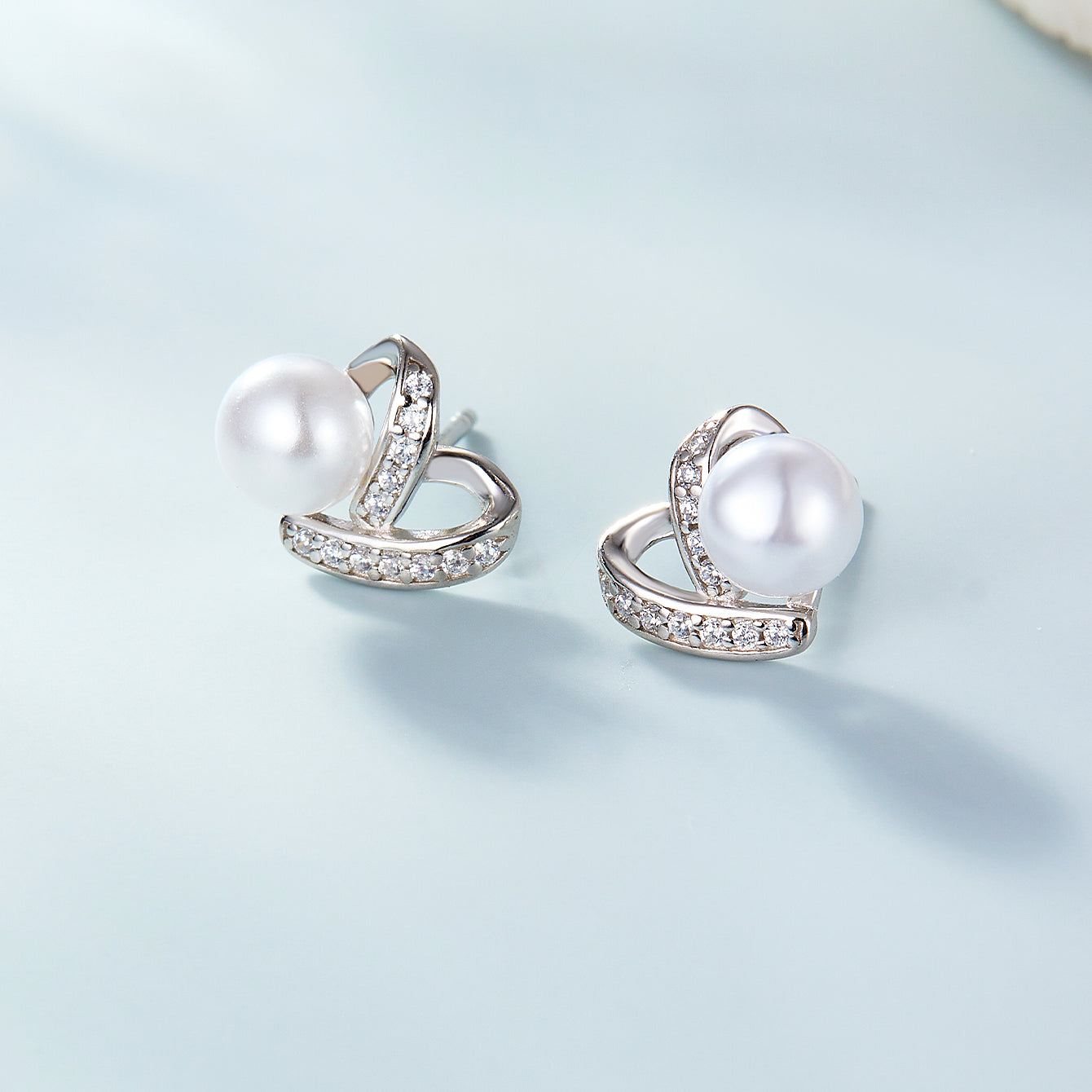 1 Pair Elegant Wedding Pastoral Round Inlay Imitation Pearl Pearl Zircon White Gold Plated Gold Plated Ear Studs Ear Hook