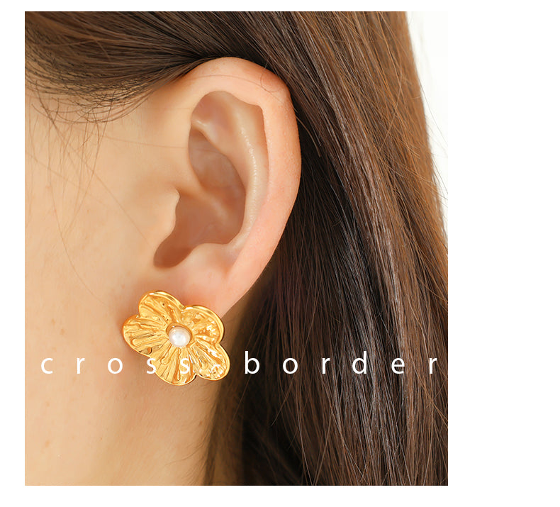 1 Pair Sweet Flower Inlay Titanium Steel Artificial Pearls 18K Gold Plated Ear Studs