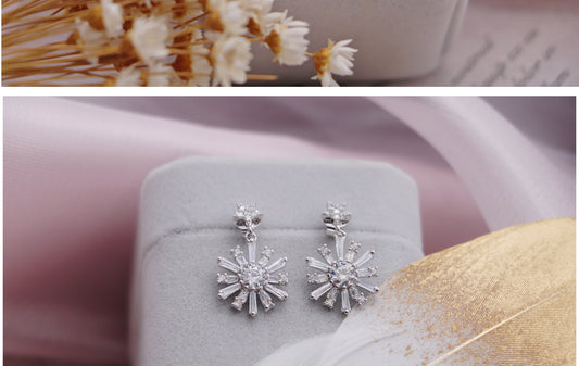 1 Pair IG Style Shiny Flower Inlay Copper Zircon Gold Plated Drop Earrings