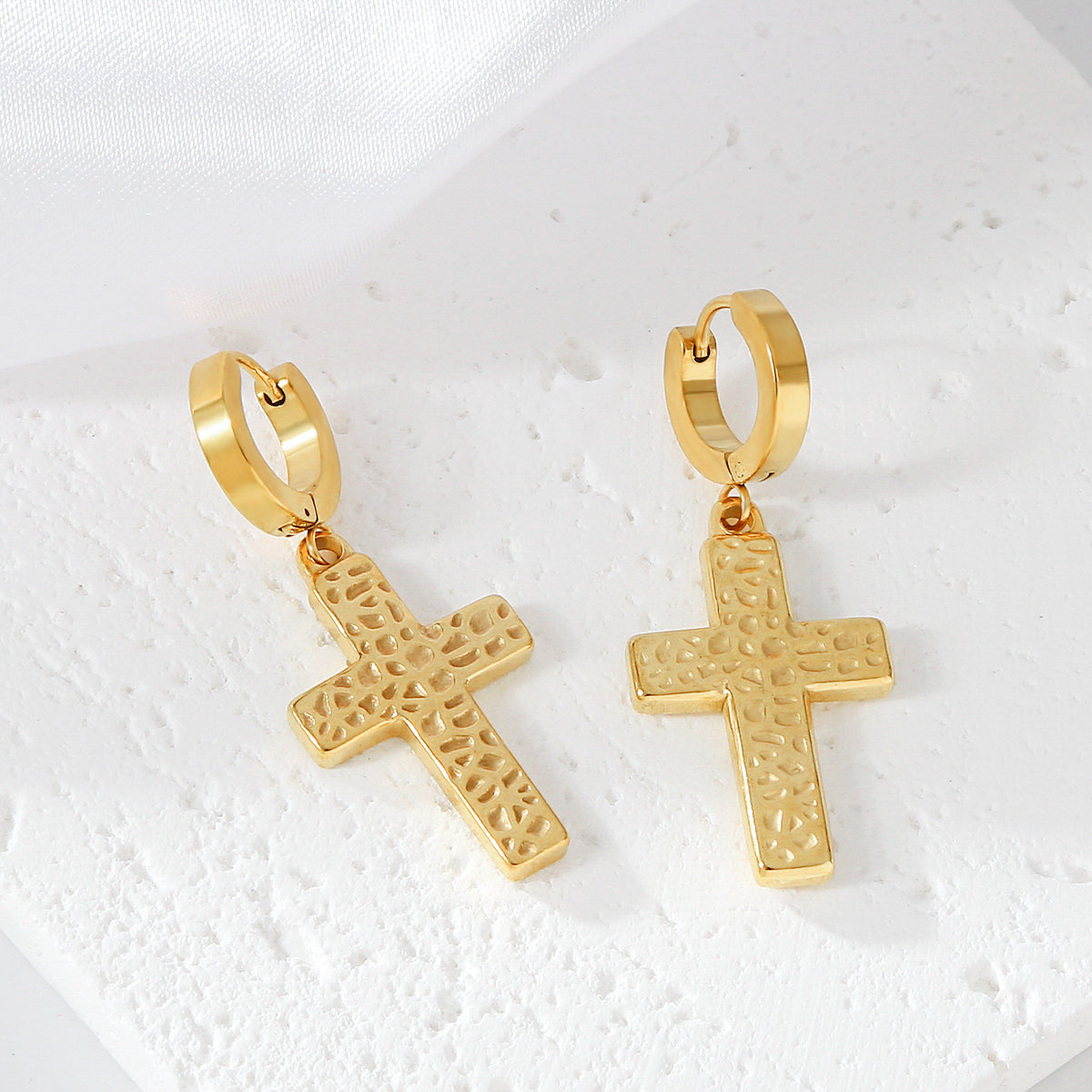 1 Pair Hip-Hop Punk Cross Plating Stainless Steel 18K Gold Plated Drop Earrings