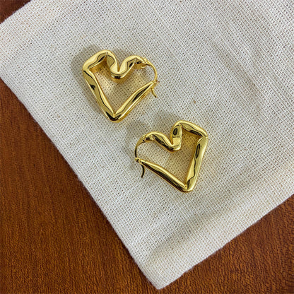 1 Pair Simple Style Heart Shape Copper 18K Gold Plated Earrings