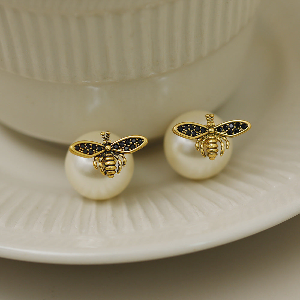 1 Pair Cute Pearl Bee Plating Copper 18K Gold Plated Ear Studs