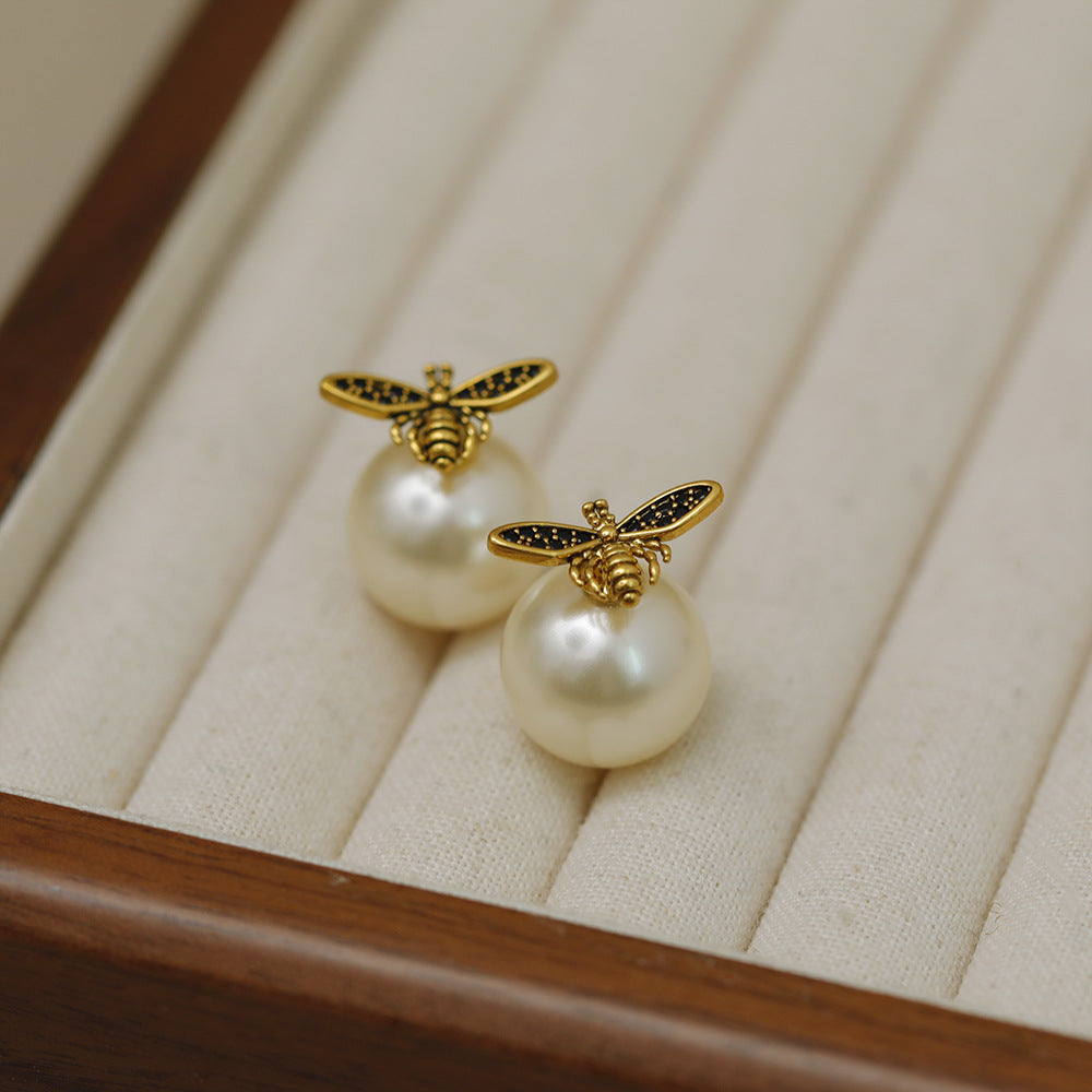 1 Pair Cute Pearl Bee Plating Copper 18K Gold Plated Ear Studs