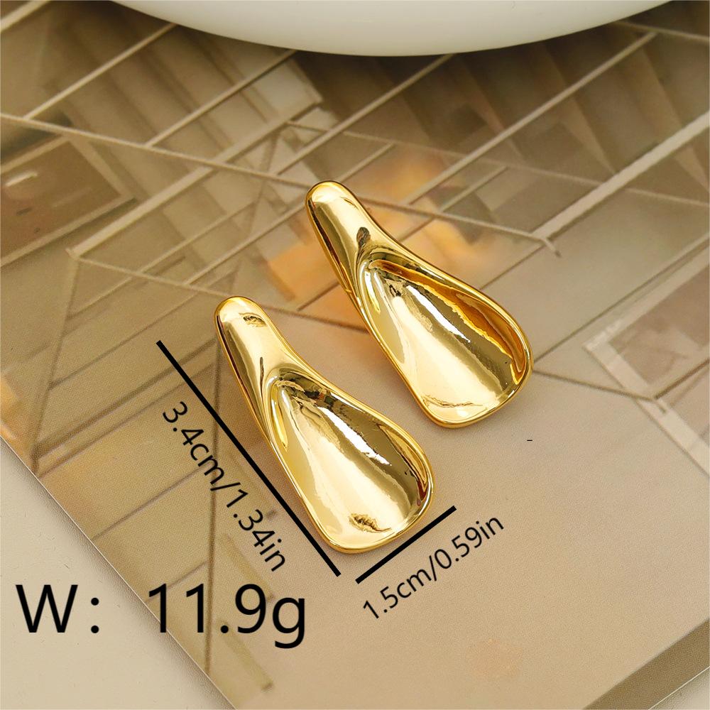 1 Pair Vintage Style Torch Laser Copper 18K Gold Plated Ear Studs