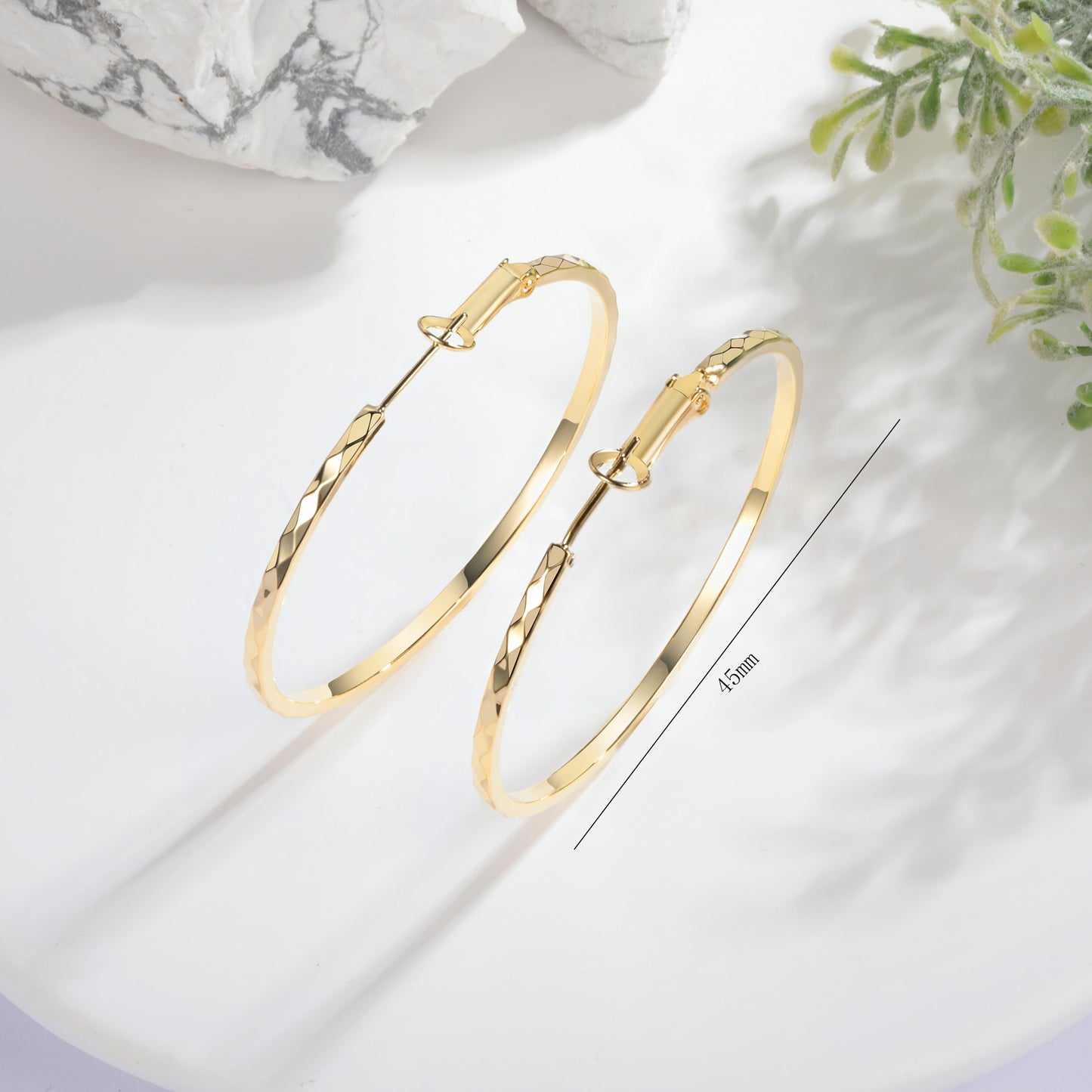 1 Pair Simple Style Round Copper 18K Gold Plated Hoop Earrings