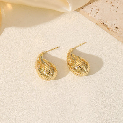 1 Pair Simple Style Classic Style Commute Water Droplets Carving Copper 18K Gold Plated Ear Studs