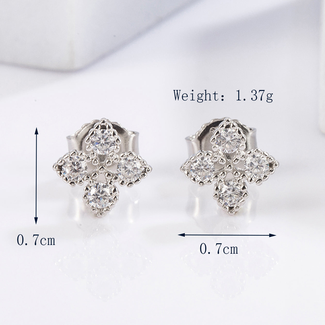 1 Pair Glam Romantic Shiny Star Moon Oval Plating Inlay Sterling Silver Zircon White Gold Plated Ear Studs