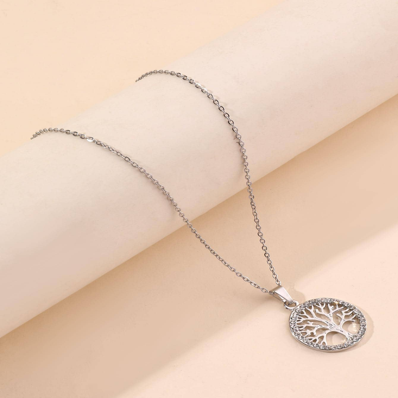 Stainless Steel Silver Plated Simple Style Round Tree Hollow Out Inlay Zircon Pendant Necklace