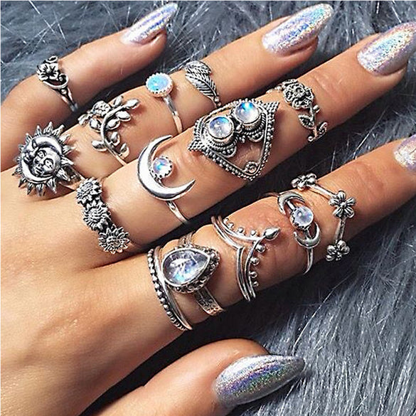 Retro Diamond-studded Turquoise Geometric Ring Set