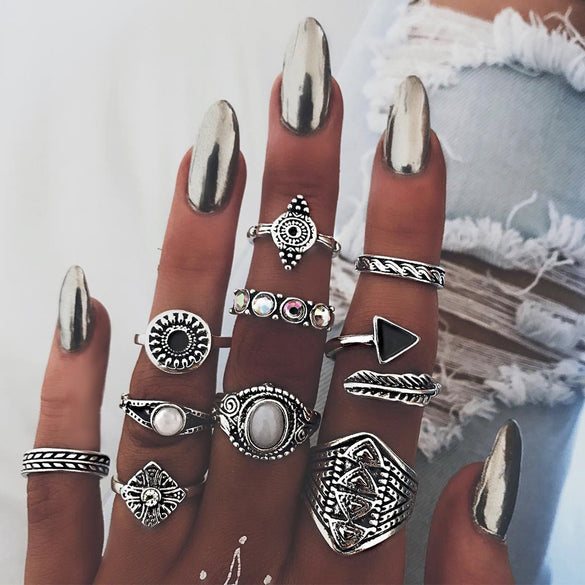 Retro Diamond-studded Turquoise Geometric Ring Set