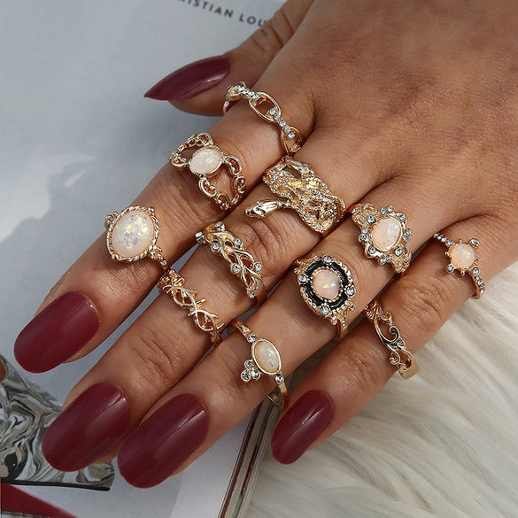 Retro Diamond-studded Turquoise Geometric Ring Set